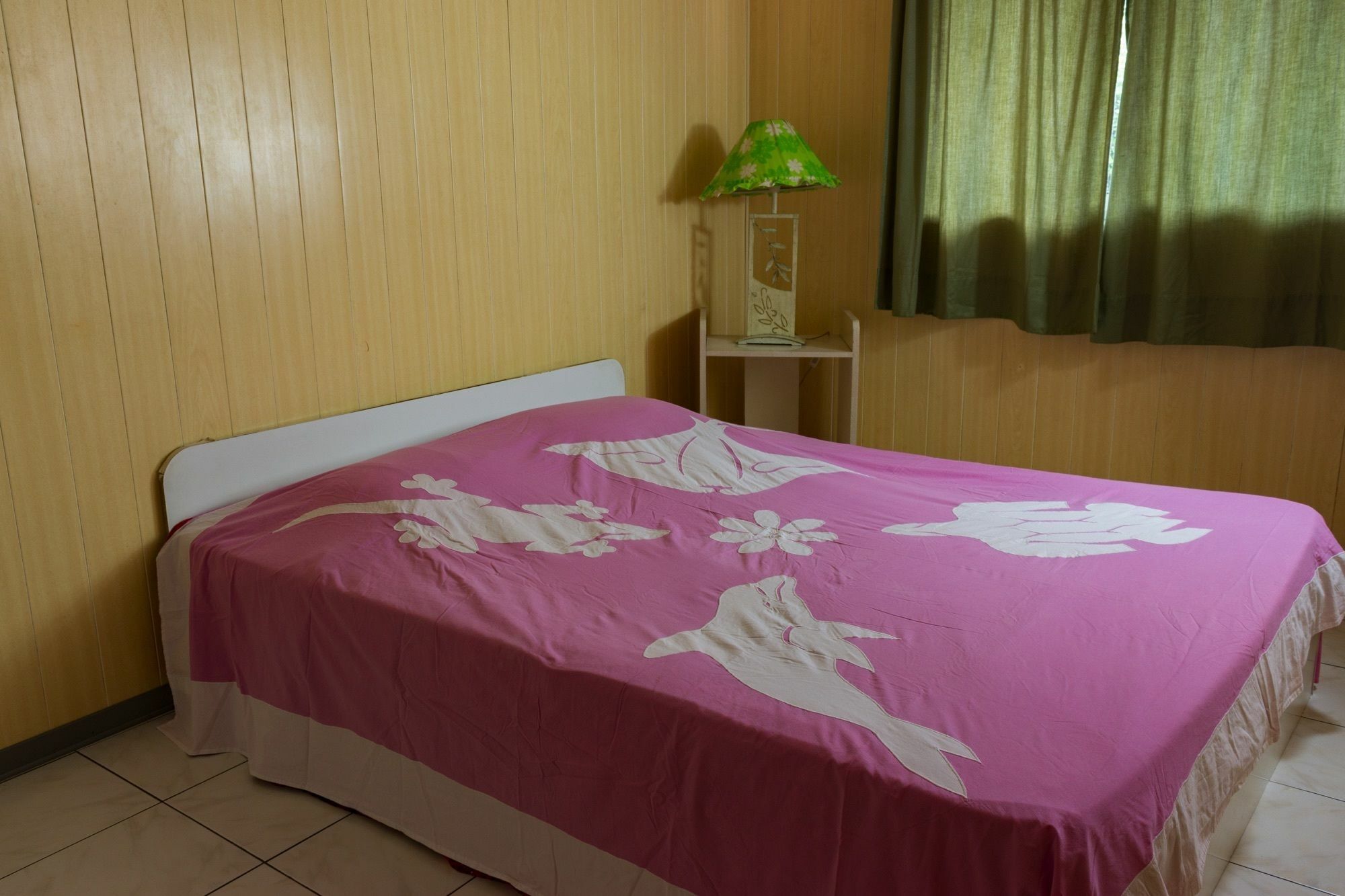Fare Edith Moorea Luaran gambar